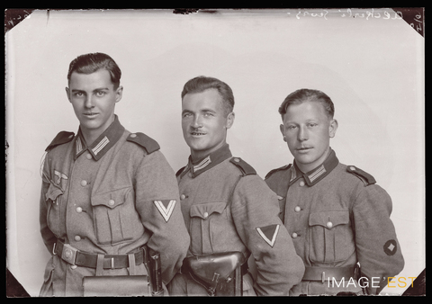 Portrait de trois soldats allemands (Le Val-d'Ajol)